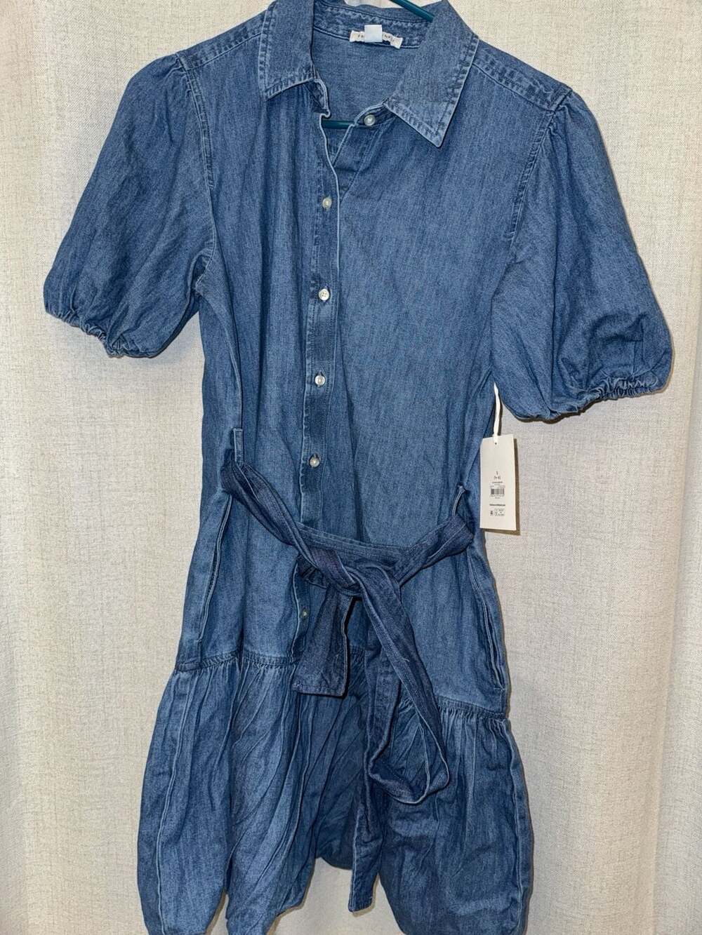 Free Assembly SS Puf Slv Min Drs Light Wash Denim Dress